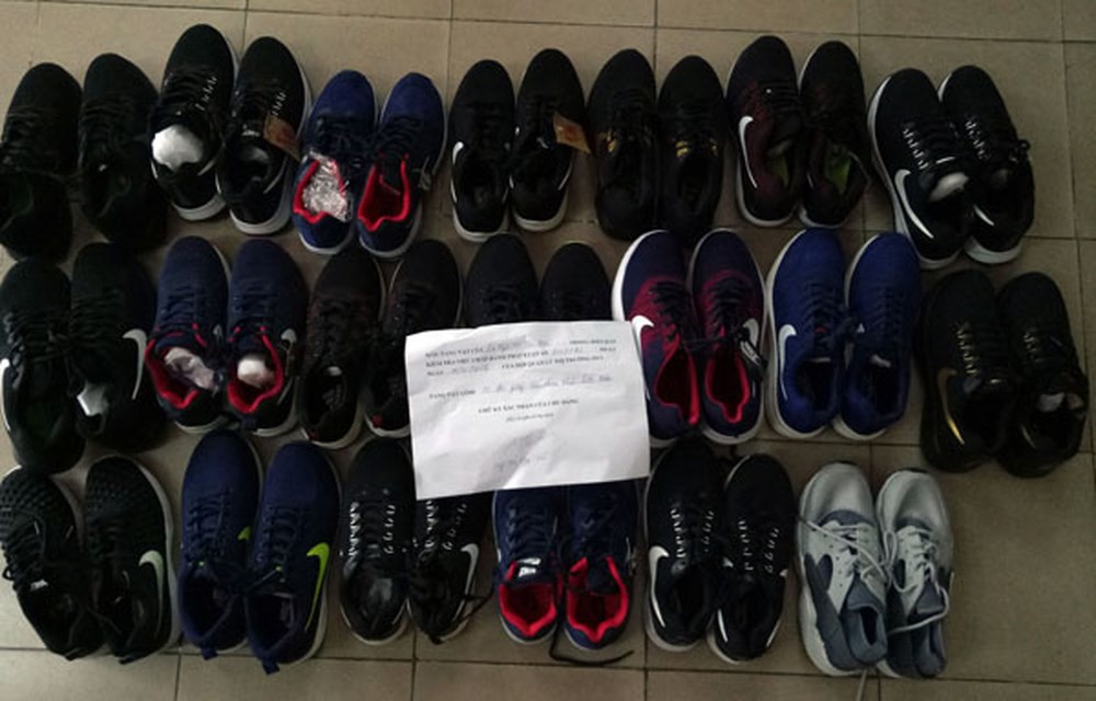 Đủ loại giày dép, quần áo, túi xách hiệu Gucci, Nike, Adidas… bị làm giả