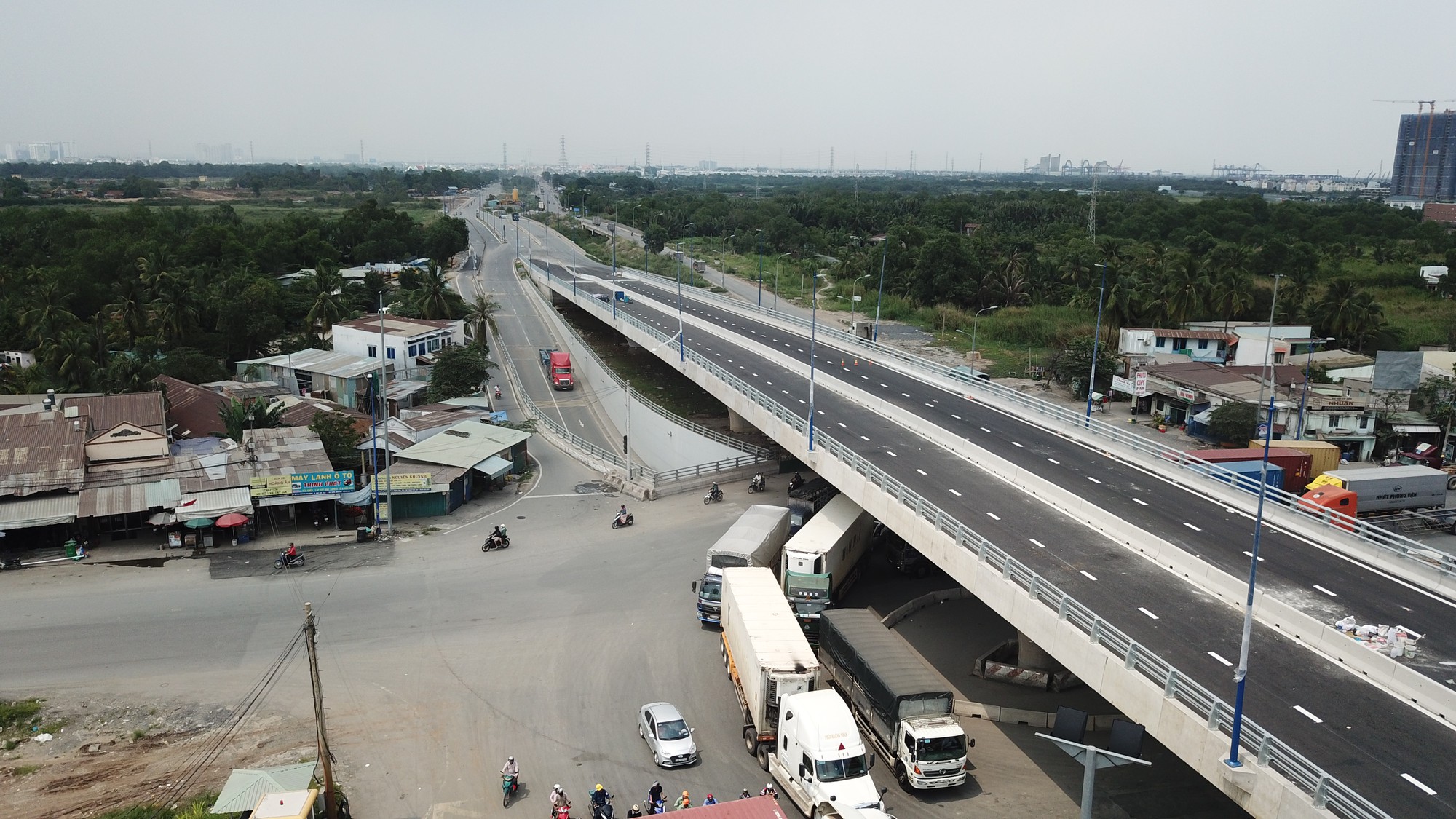Cầu vượt tại nút giao Mỹ Thủy chính thức thông xe