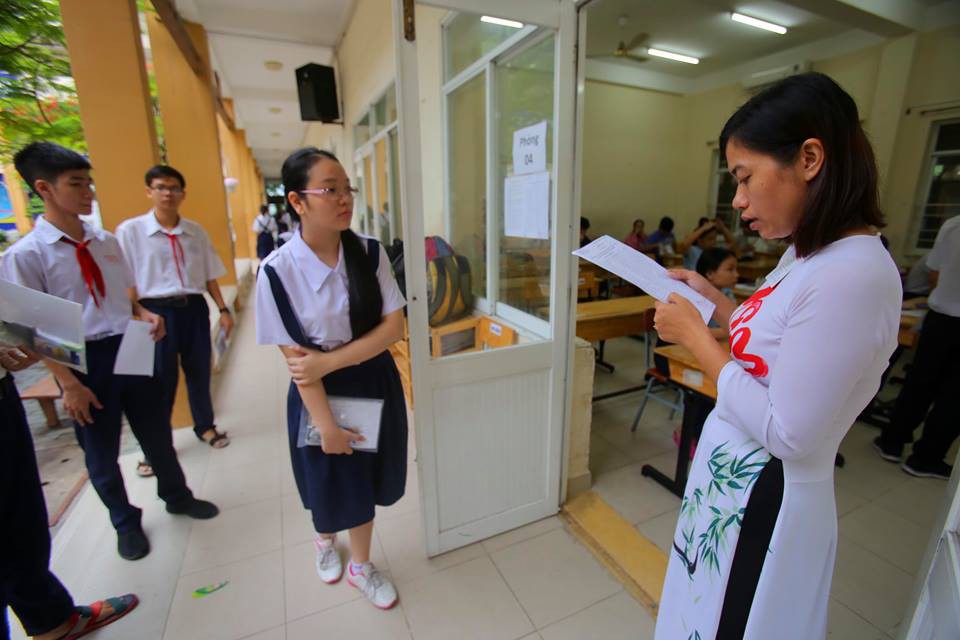 Đề toán đưa tình huống trả tiền ở siêu thị, có thí sinh bật khóc - Ảnh 7.