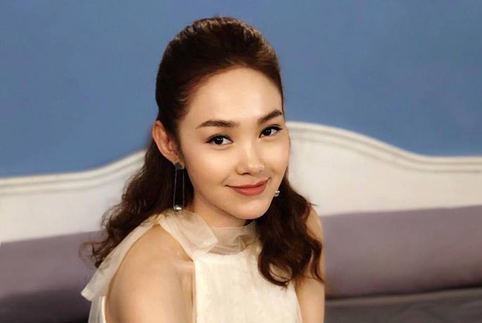 Ca sĩ - diễn viên Minh Hằng: Đừng phán gì khi chưa xem!