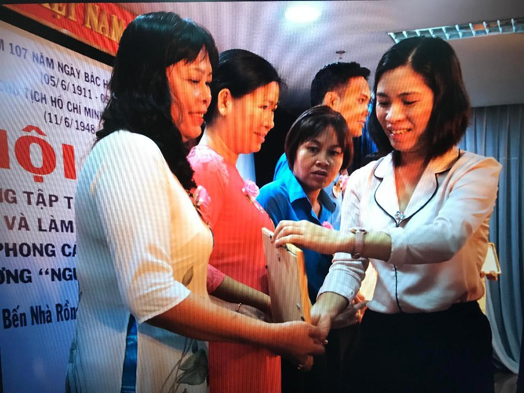 Tuyên dương CNVC-LĐ học tập, làm theo Bác Hồ - Ảnh 1.
