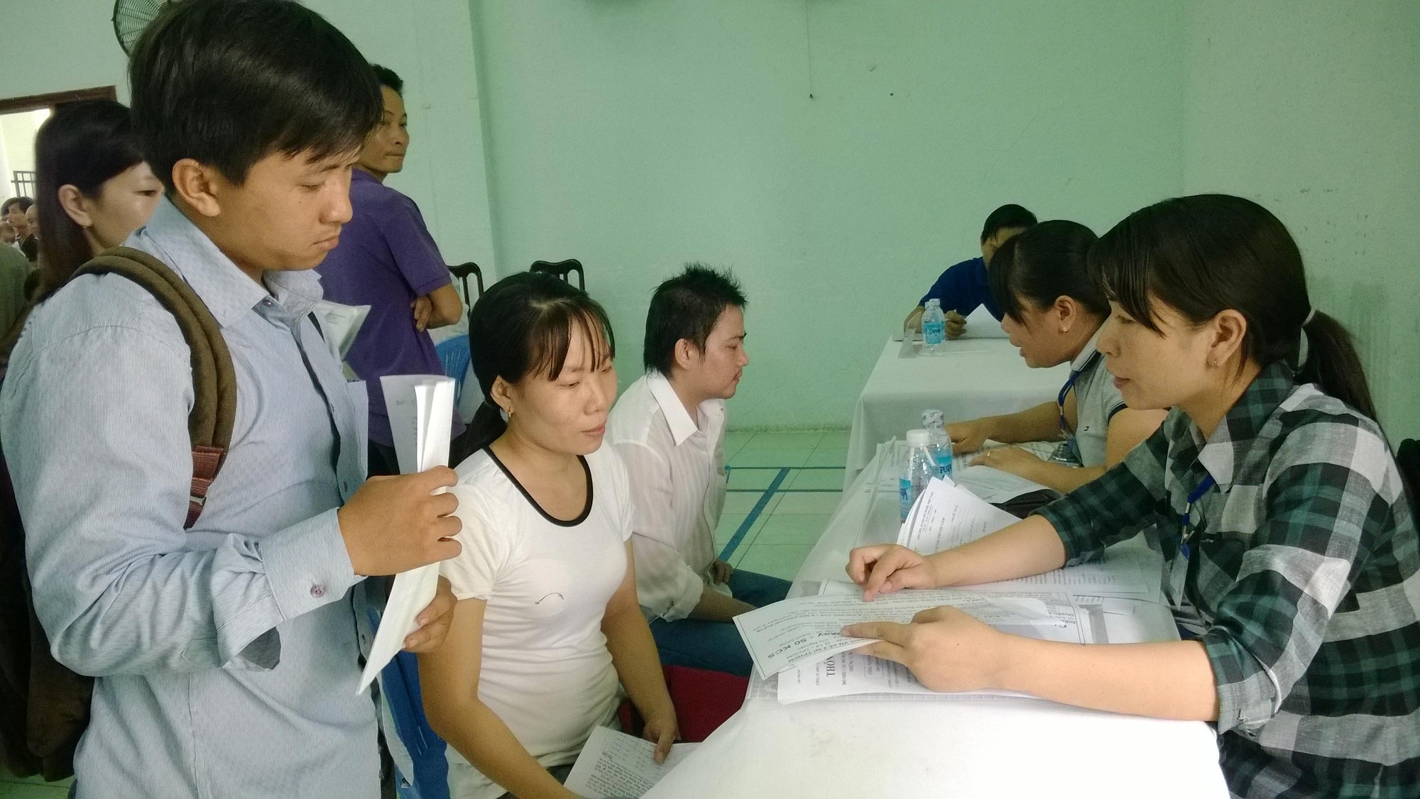 Giải quyết việc làm cho người nghèo