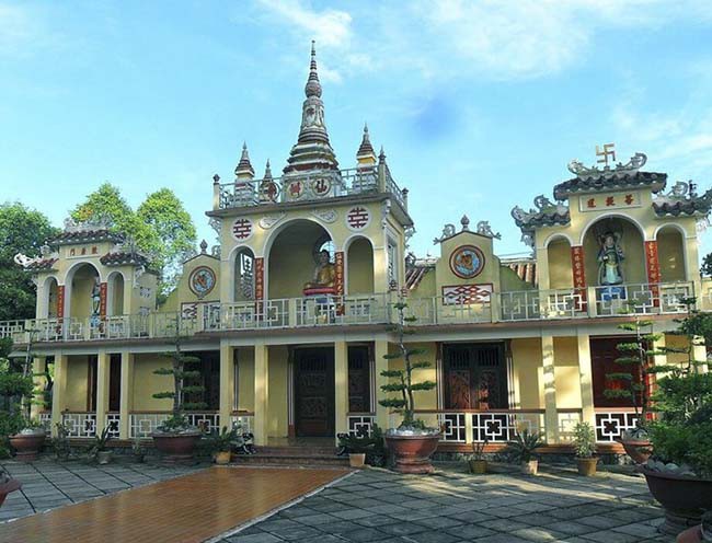 Đến Vĩnh Long để trở về tuổi thơ: Lội ruộng bắt c&aacute;, tr&egrave;o c&acirc;y h&aacute;i quả - Ảnh 6.