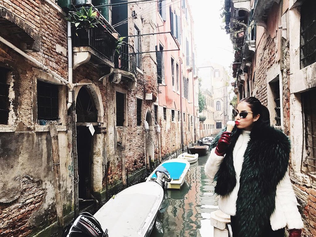 Venice đẹp như giấc mơ trong loạt ảnh check-in của sao Việt - Ảnh 2.