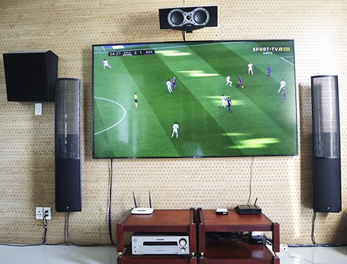 D&acirc;n chơi tự lắp m&agrave;n h&igrave;nh 4K khổ lớn xem b&oacute;ng đ&aacute; - Ảnh 3.