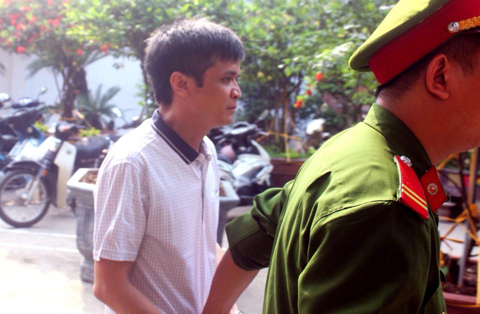 Thầy chủ nhiệm dâm ô với 7 nữ học sinh đến nhà riêng học thêm