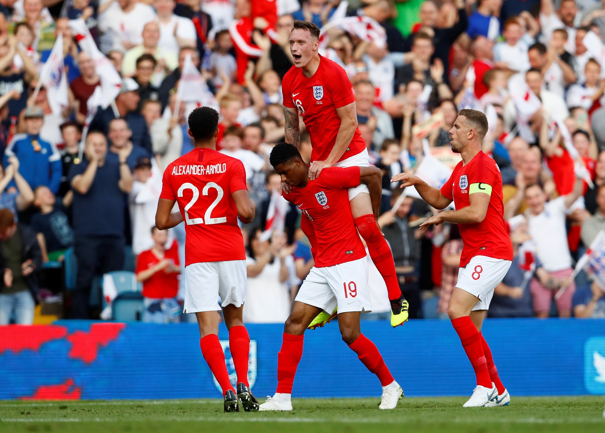 Anh - Costa Rica 2-0: Rashford nã đại bác, Southgate "đau đầu"