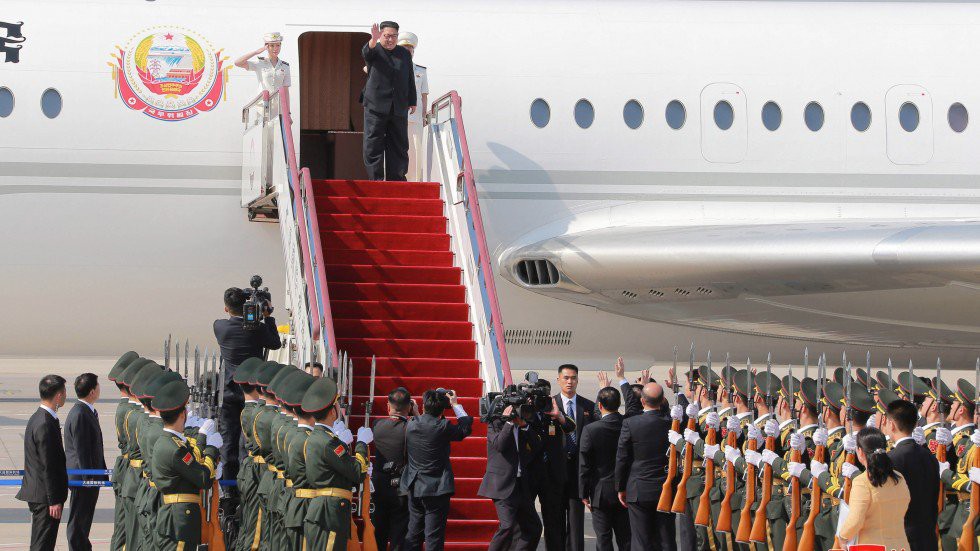 Chiến đấu cơ Trung Quốc hộ tống ông Kim Jong-un đi họp thượng đỉnh?