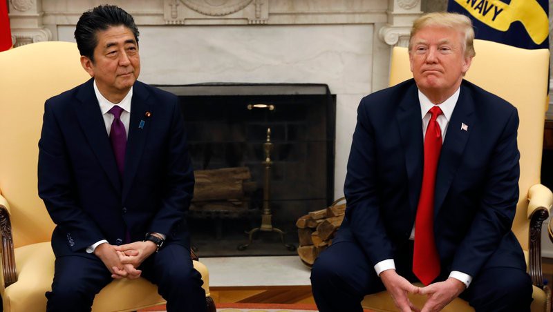 Nhận lá thư ấm áp, Tổng thống Trump muốn mời ông Kim Jong-un đến Nhà Trắng