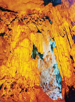 Kỳ th&uacute; hang động VN như rồng ch&uacute;a vờn ngọc - Ảnh 4.