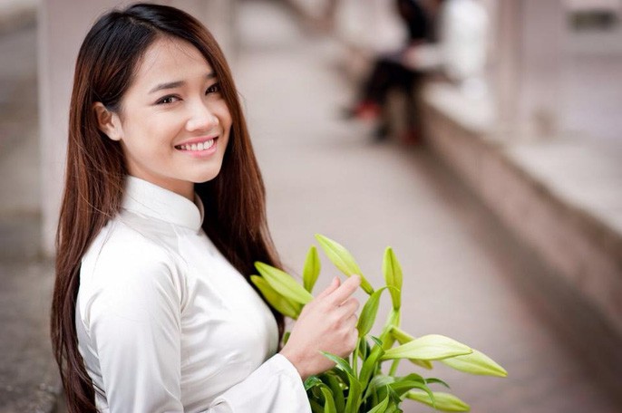 Sau lùm xùm tình cảm, Nhã Phương "phủ sóng" khắp nơi