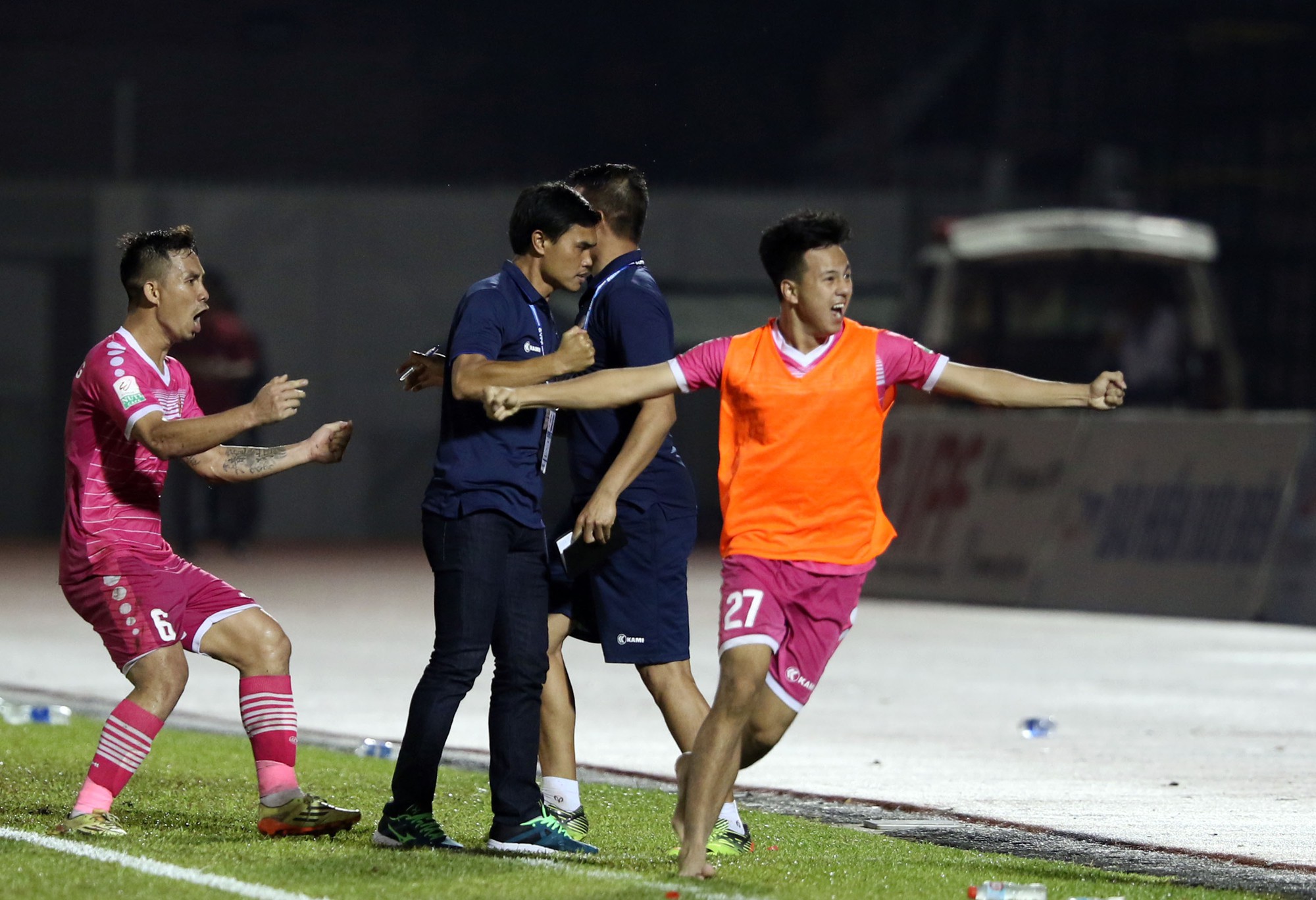 Sài Gòn FC đón tân chủ tịch bằng trận thắng ngược dòng