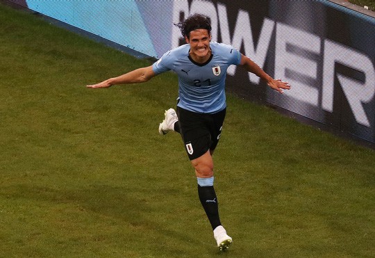 Cavani tiễn Ronaldo về nước  - Ảnh 5.
