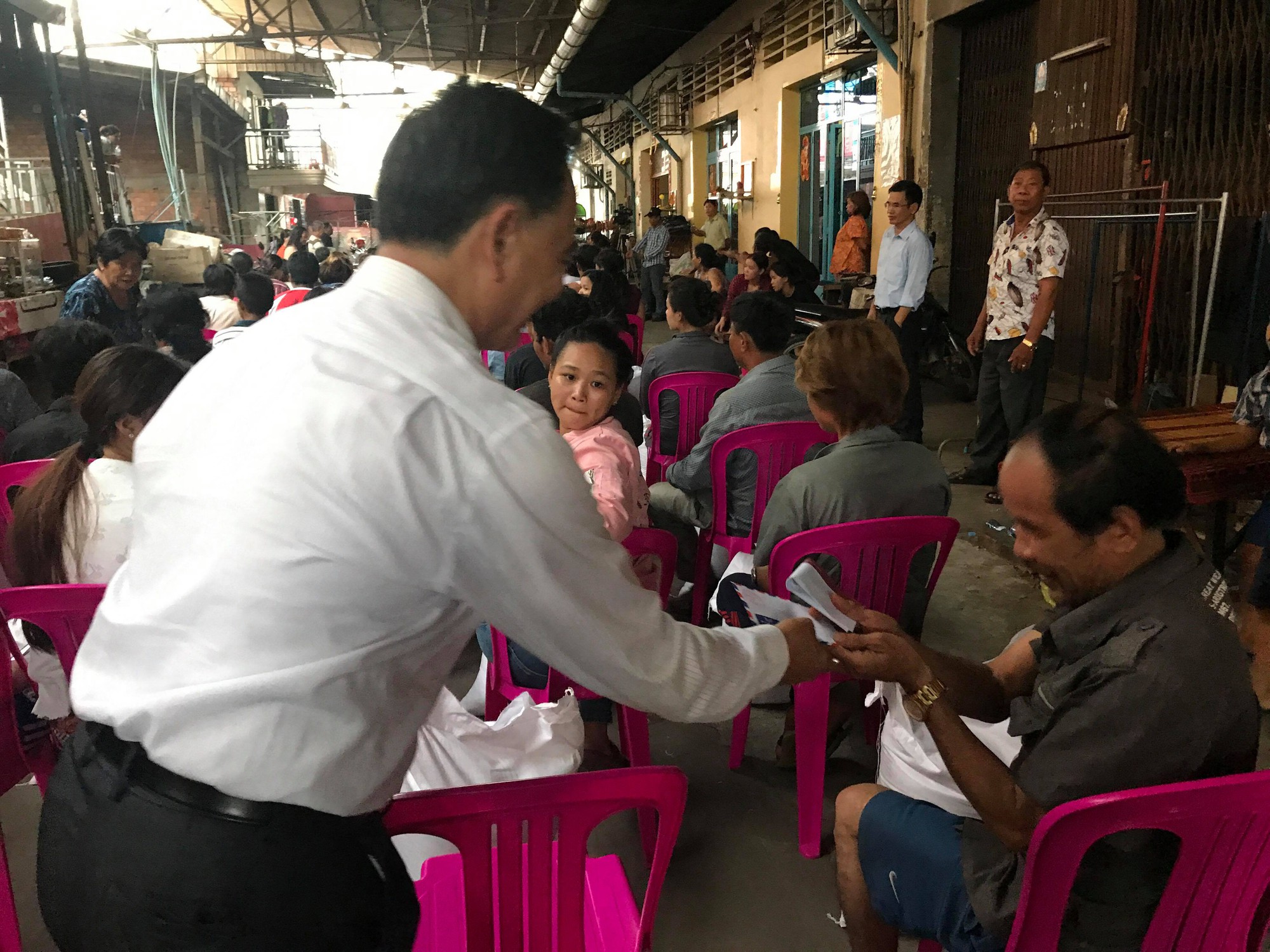 Ch&aacute;y lớn thi&ecirc;u rụi nh&agrave; cửa hơn 60 gia đ&igrave;nh Campuchia gốc Việt - Ảnh 10.