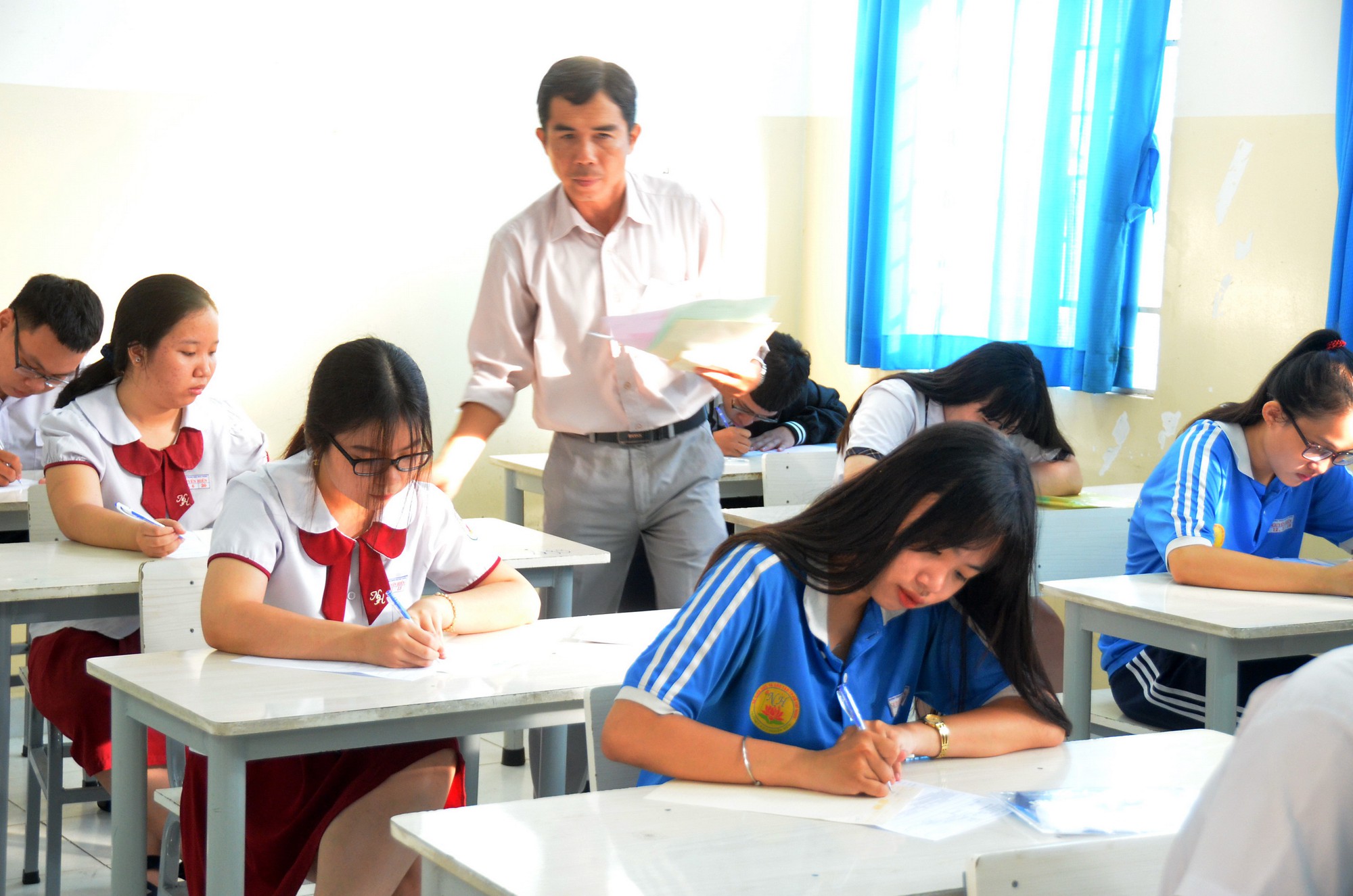 ĐH S&agrave;i G&ograve;n điều chỉnh th&ocirc;ng tin, ĐH Khoa học Tự nhi&ecirc;n c&ocirc;ng bố kết quả tr&uacute;ng tuyển - Ảnh 1.