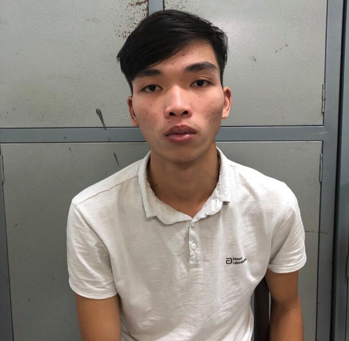 Chủ nhà trọ ở quận 1 giải cứu cô gái bị còng tay