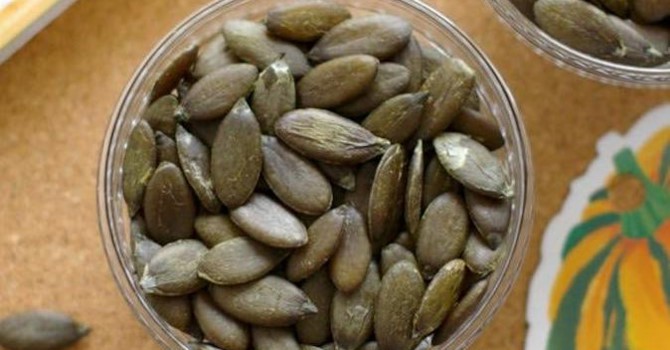 Hạt bí xanh, hàng hiếm 6 triệu/kg vẫn đắt khách