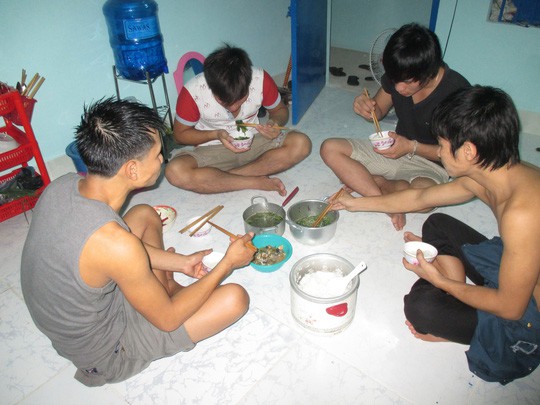 39% công nhân phải sống tằn tiện, kham khổ