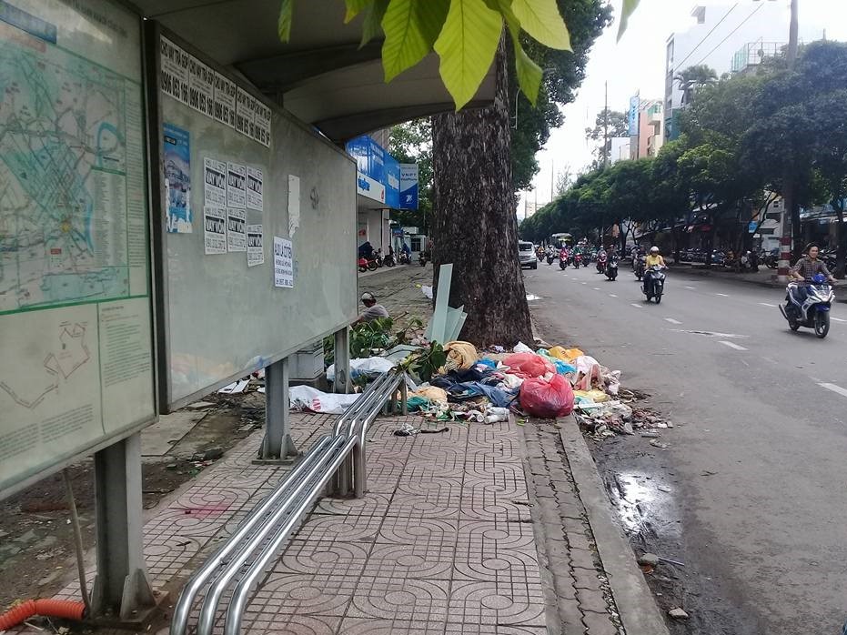 Sống chung với r&aacute;c - Ảnh 2.