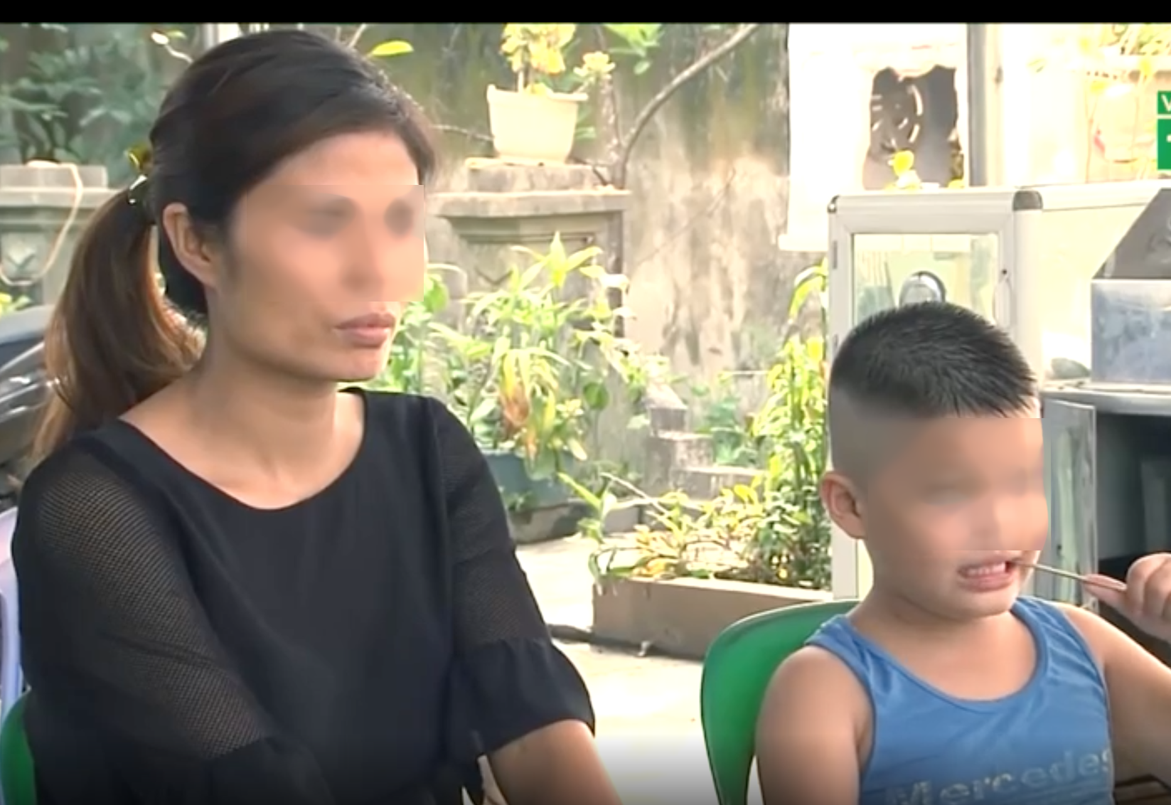 Vụ bệnh viện trả nhầm con: Vợ chồng ly h&ocirc;n v&igrave; con trai... kh&ocirc;ng giống ai - Ảnh 2.