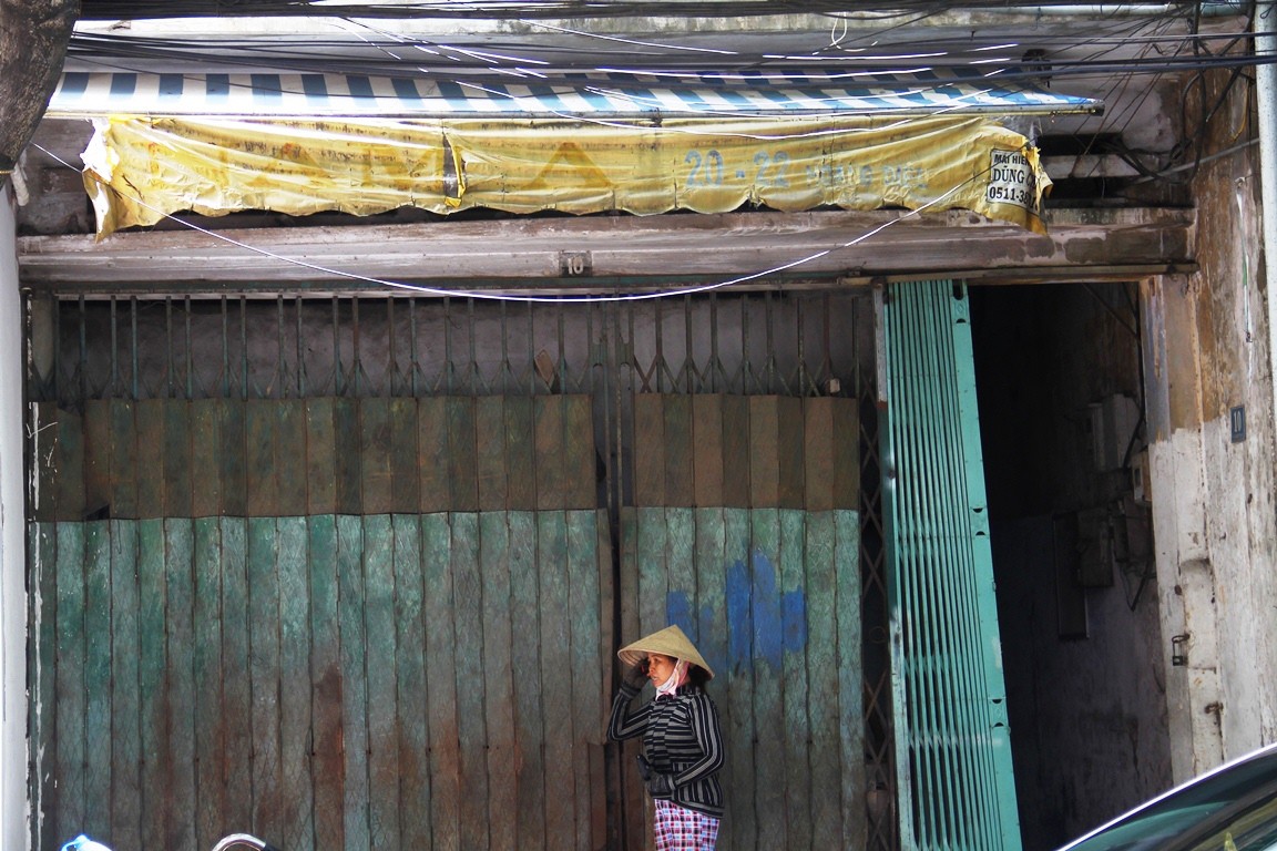 Sống thấp thỏm trong khu tập thể chờ sập