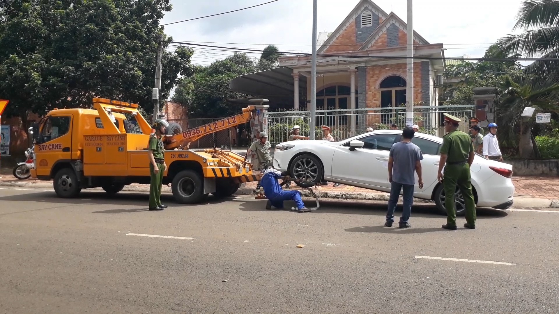"Có ông chú làm ở bộ", thanh niên bị CSGT phạt 13 triệu đồng