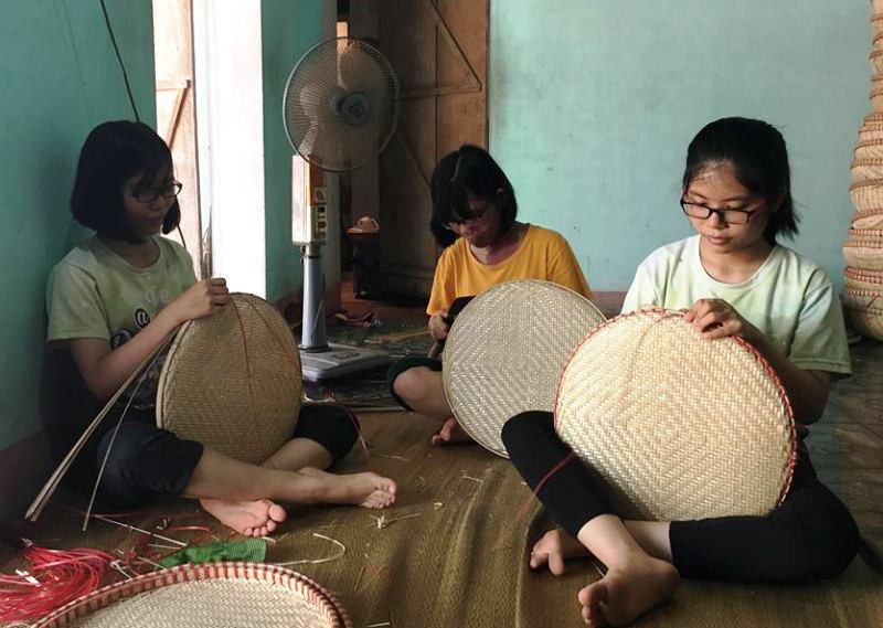 3 chị em gái sinh 3 con nhà nghèo đạt điểm xét tuyển đại học cao