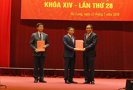Bộ Chính trị điều động, luân chuyển 2 ủy viên dự khuyết Trung ương Đảng
