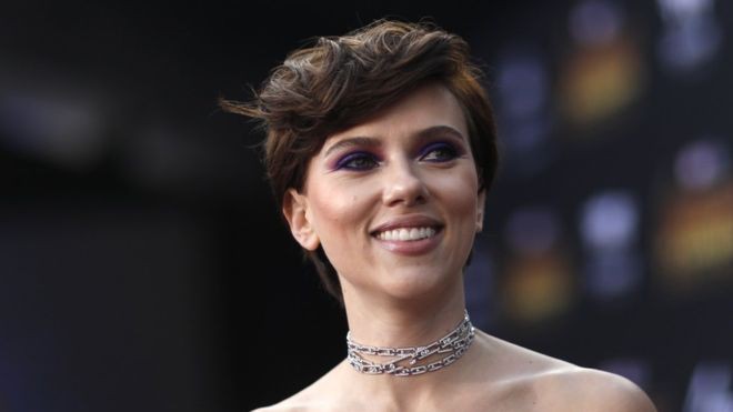 Scarlett Johansson bỏ vai vì cộng đồng LBGT phản ứng