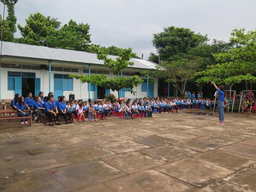 Hoa nở thắm cồn Ph&oacute; Ba - Ảnh 2.
