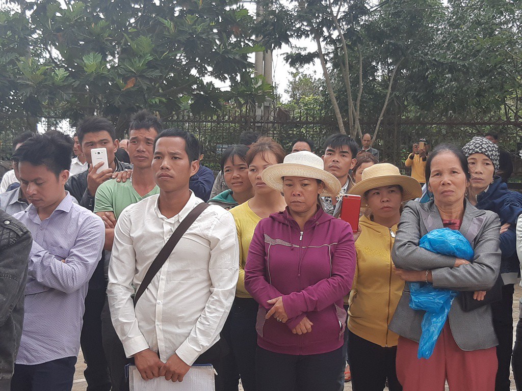 L&agrave;ng x&oacute;m gửi đơn xin cứu x&eacute;t tử t&ugrave; Đặng Văn Hiến - Ảnh 3.