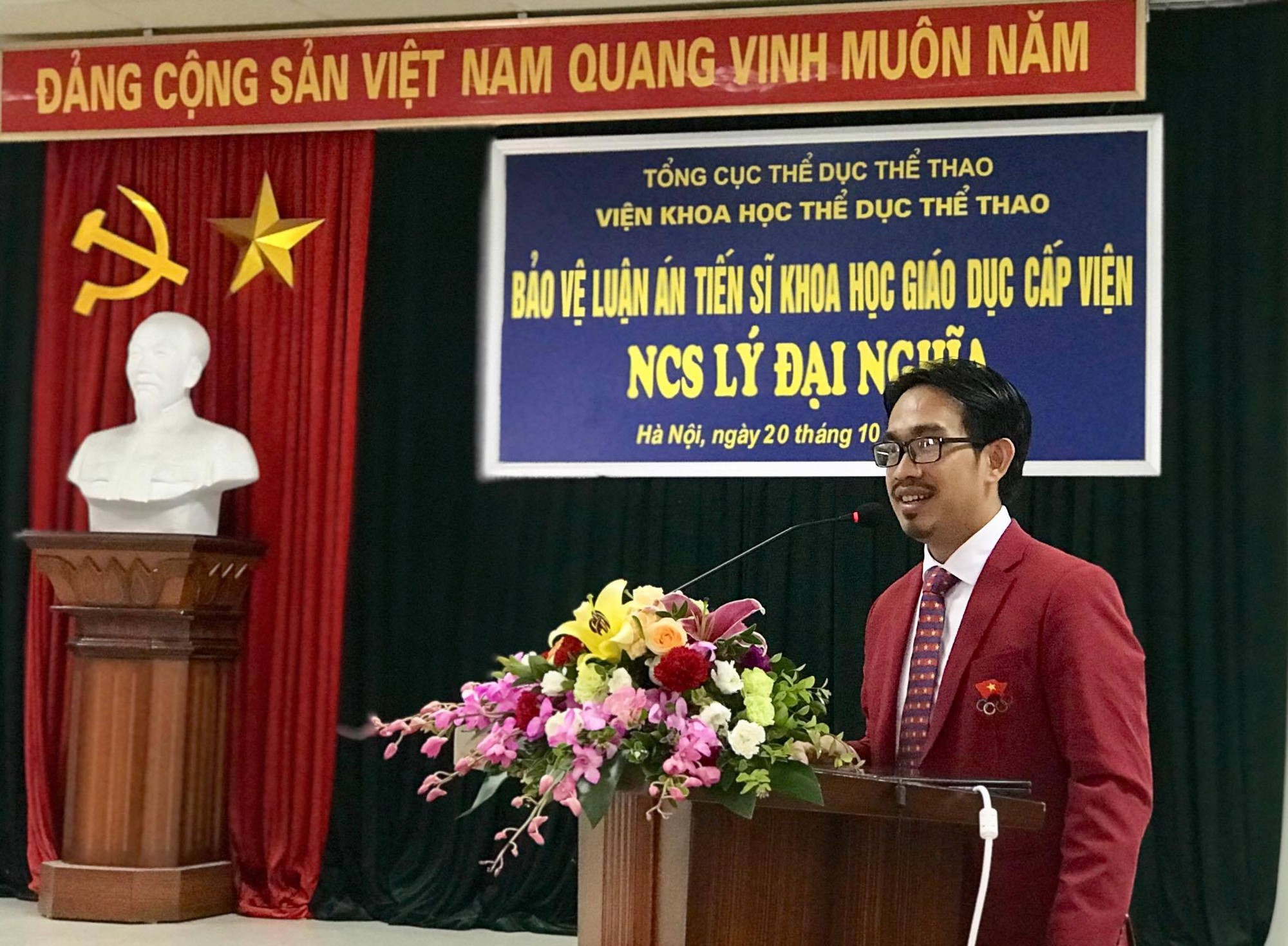 Việt Nam c&oacute; tiến sĩ đầu ti&ecirc;n về quần vợt - Ảnh 2.