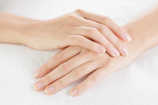 Nh&igrave;n m&oacute;ng tay, biết ngay bạn mắc bệnh g&igrave; - Ảnh 2.