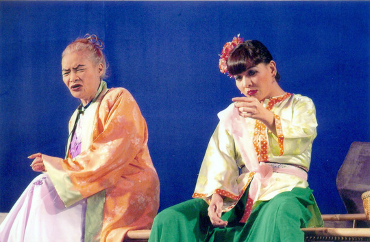Nữ nghệ sĩ "Gãy gánh giữa đường": Khóc cho phận đời
