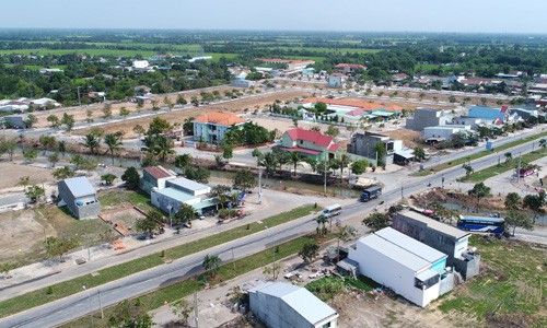 Thị trường địa ốc mới nổi h&uacute;t nh&agrave; đầu tư H&agrave; Nội, S&agrave;i G&ograve;n - Ảnh 1.