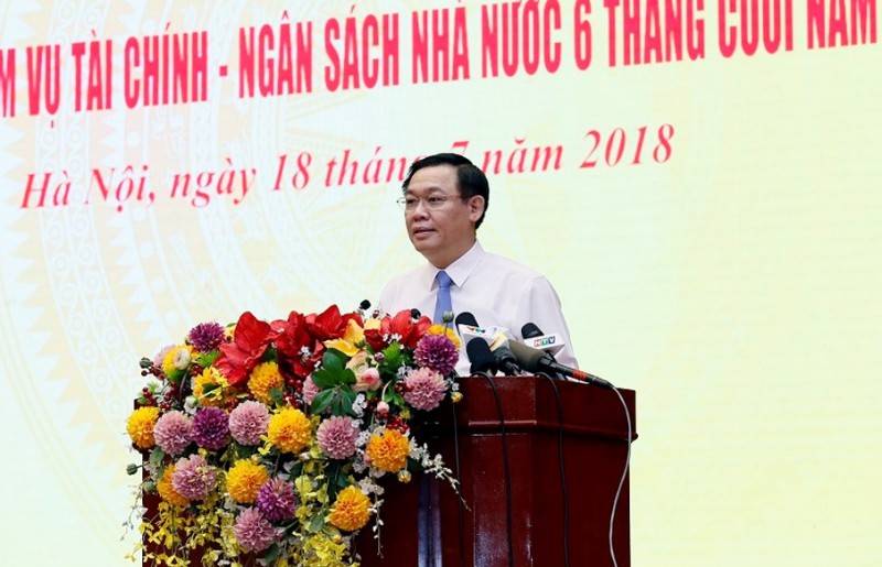 Phó Thủ tướng: Xử lý nghiêm hành vi thao túng, trục lợi trên thị trường chứng khoán