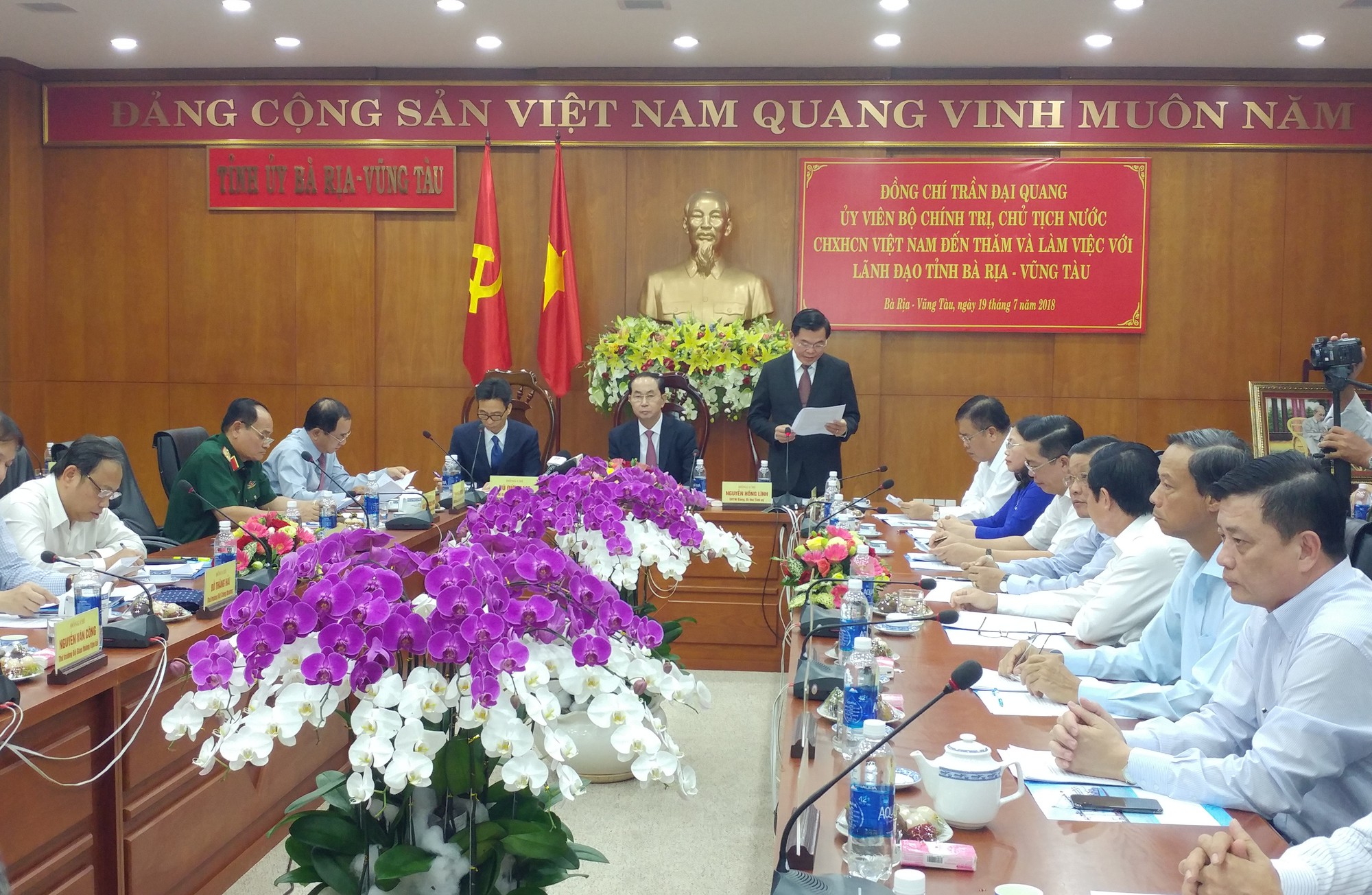 Chủ tịch nước: Chăm lo cho người c&oacute; c&ocirc;ng l&agrave; tr&aacute;ch nhiệm cao cả! - Ảnh 4.