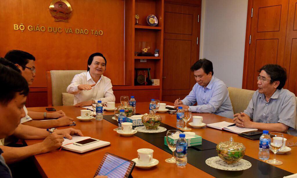 Bộ trưởng Ph&ugrave;ng Xu&acirc;n Nhạ l&ecirc;n tiếng vụ ti&ecirc;u cực thi cử ở H&agrave; Giang - Ảnh 2.
