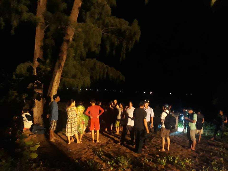 Bình Định: Tắm biển, 3 thanh niên chết và mất tích - Ảnh 1.