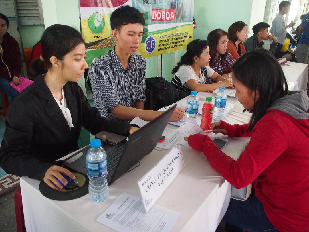 Sàn việc làm TP: 2.800 vị trí chờ người lao động