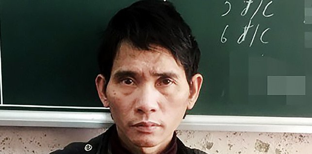 Ngỡ ngàng giáo viên tiểu học biến hình thành... ông trùm!