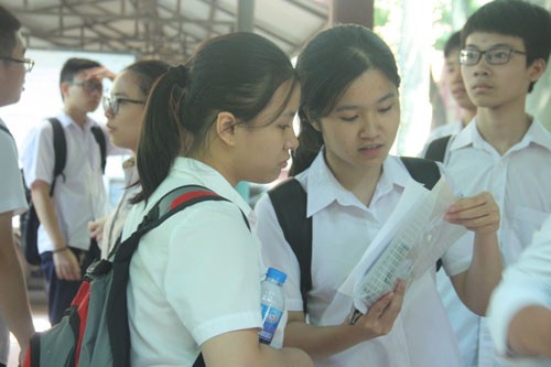 Hà Nội: Nghẹt thở đua vào lớp 10