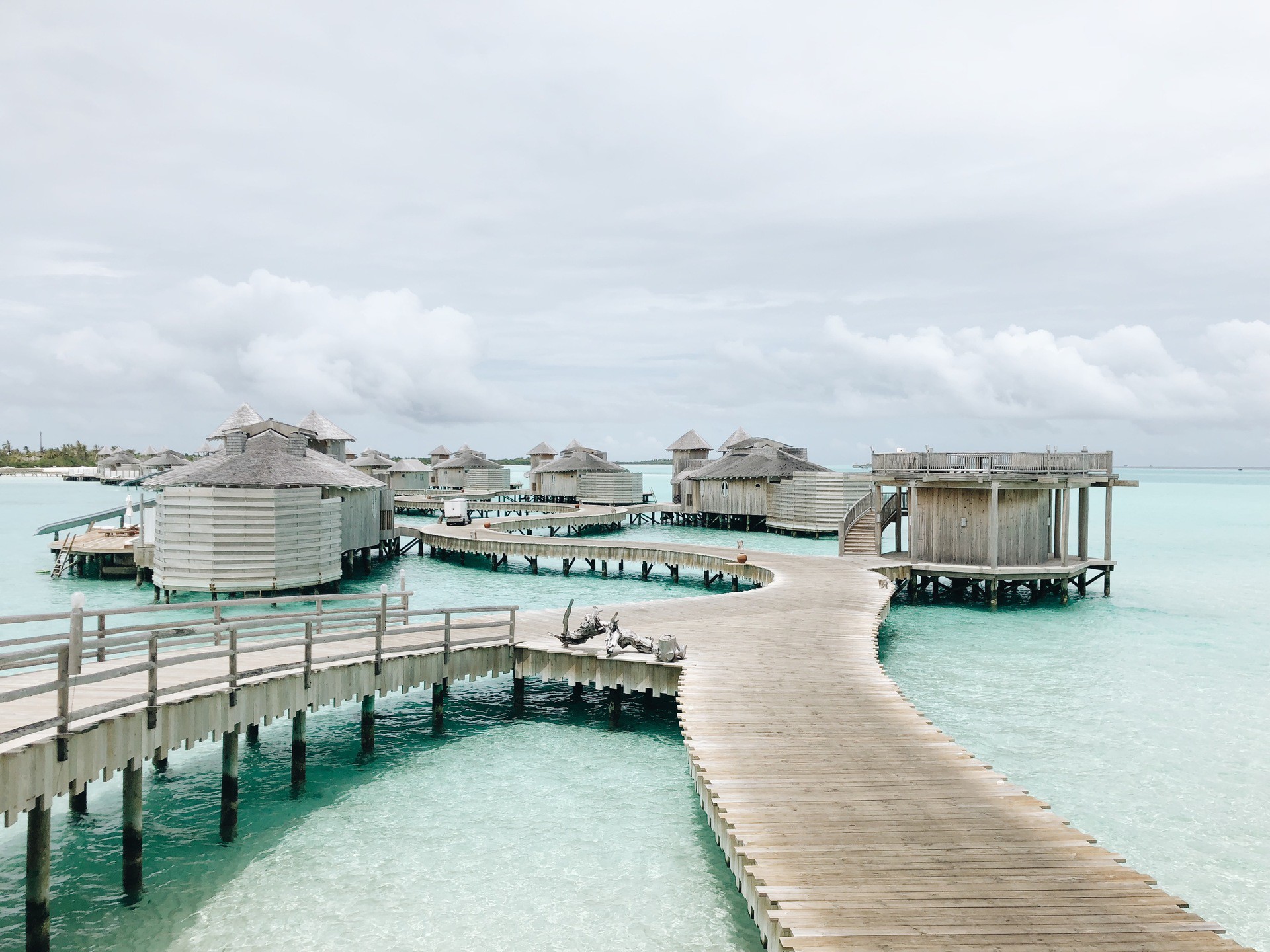 Mùa hè sang chảnh trên đảo thiên đường Maldives