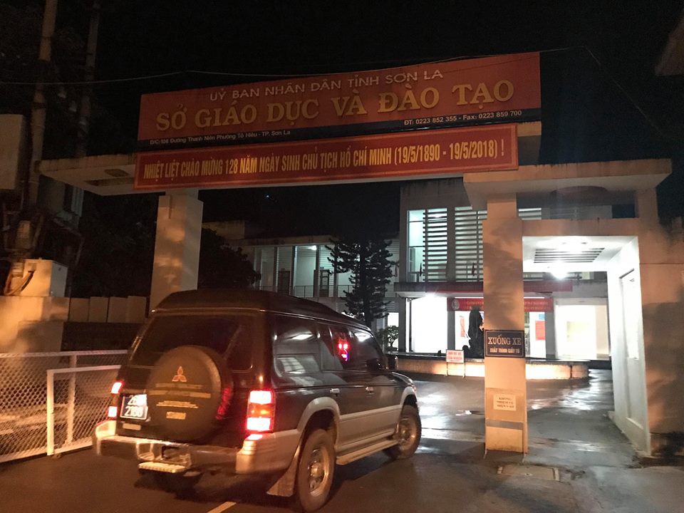 Tổ công tác lại "thâu đêm" thứ 2 kiểm tra điểm thi cao bất thường ở Sơn La