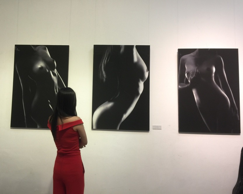 "Ngắm" loạt “Ảnh nude nghệ thuật” tại triển lãm quy mô quốc gia