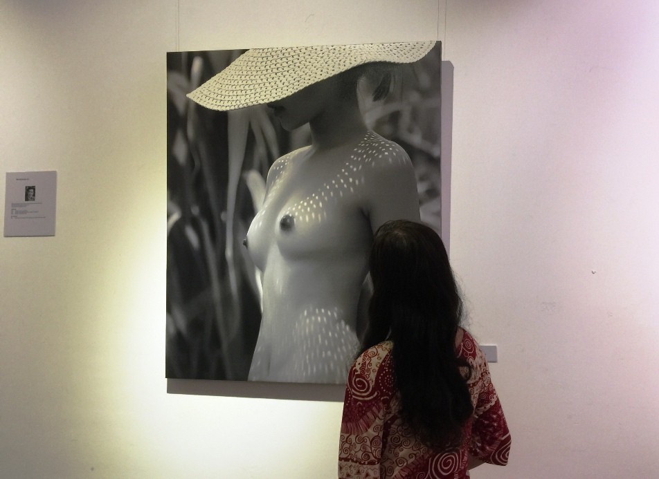 Ngắm loạt &ldquo;Ảnh nude nghệ thuật&rdquo; tại triển l&atilde;m quy m&ocirc; quốc gia - Ảnh 6.