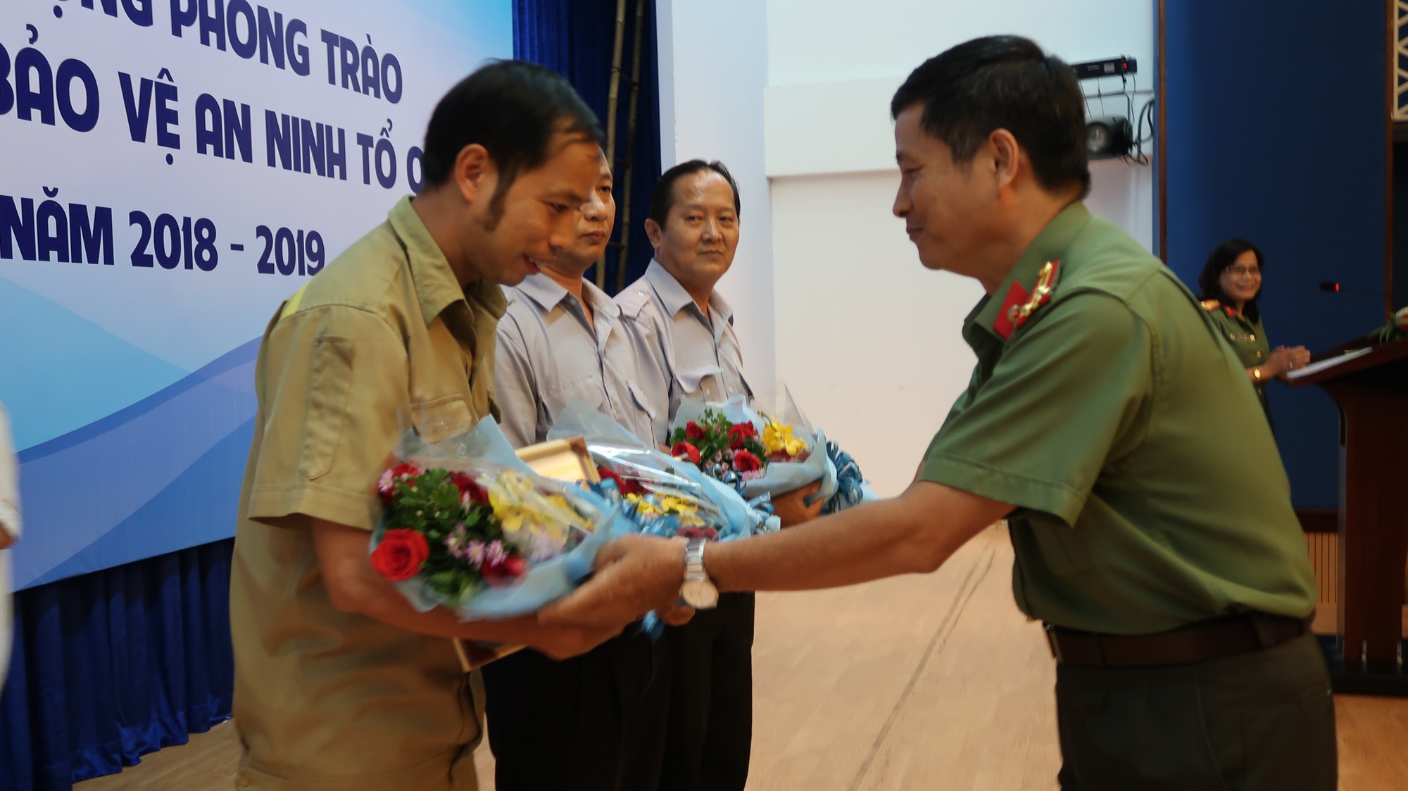 Báo Người Lao Động phát động phong trào Toàn dân bảo vệ an ninh Tổ quốc - Ảnh 3.