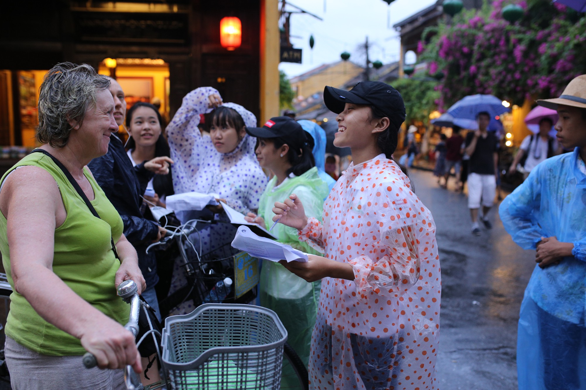 Ngày hội mở đường đến tương lai cho 50 nữ sinh dân tộc thiểu số - Ảnh 3.