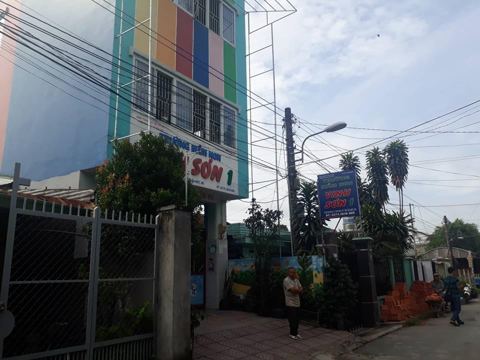 Lao v&agrave;o trường mầm non đ&acirc;m li&ecirc;n tiếp v&agrave;o người vợ rồi tự tử - Ảnh 1.