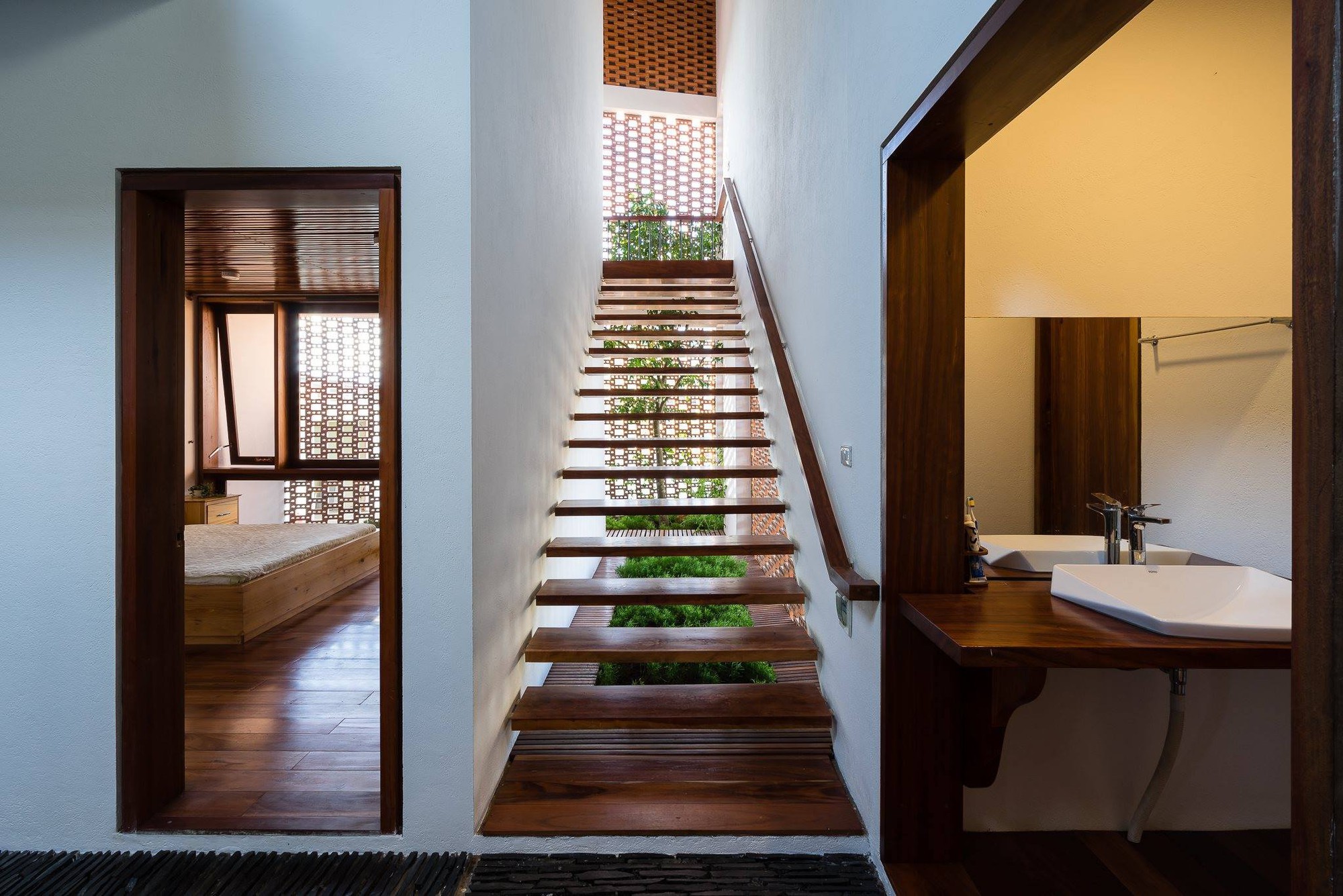 Ngôi nhà mái ngói cấp 4 đẹp như resort khiến nhiều người ước mơ - Ảnh 14.
